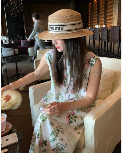 Miu rattan hat