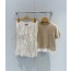 pleated skirt
