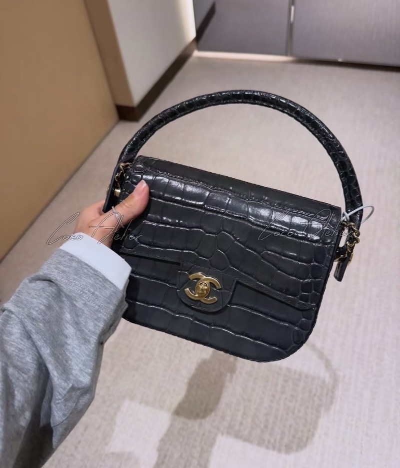 26A Croc-Effect Handle Bag