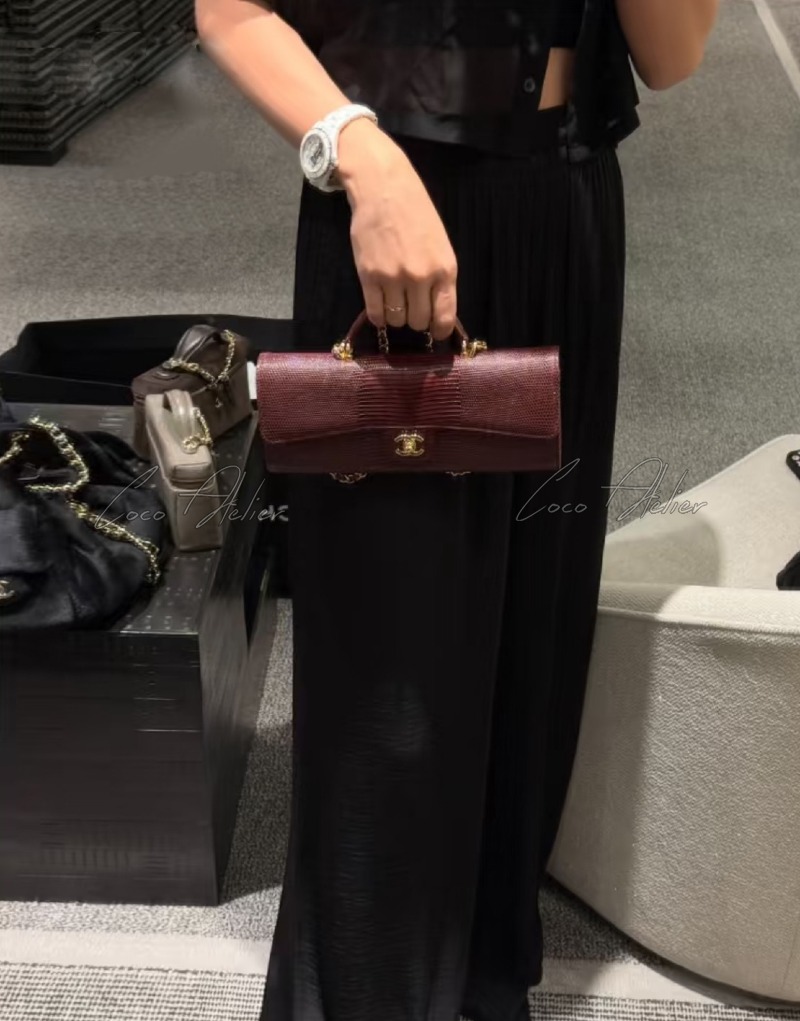 26A Crocodile Chain Bag