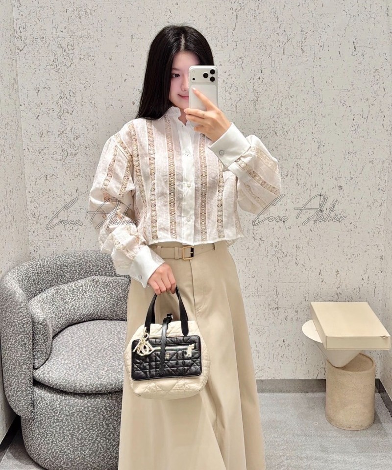 CD lace blouse
