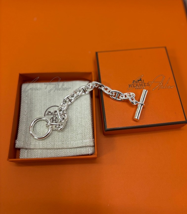 HE Haute couture bracelet