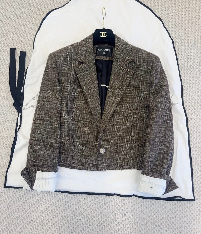CC cropped jacket