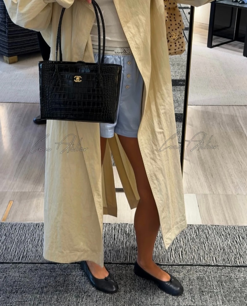 CC Crocodile Shoulder Bag