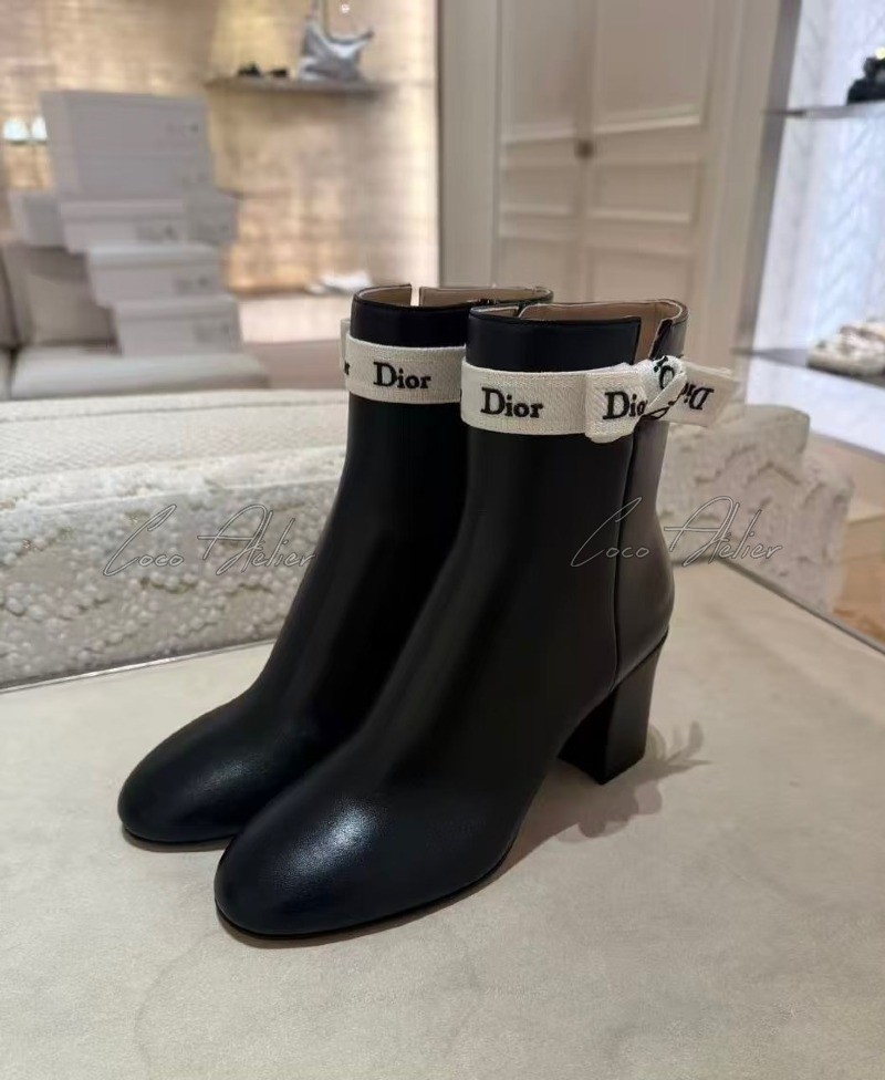 CD Ankle boots